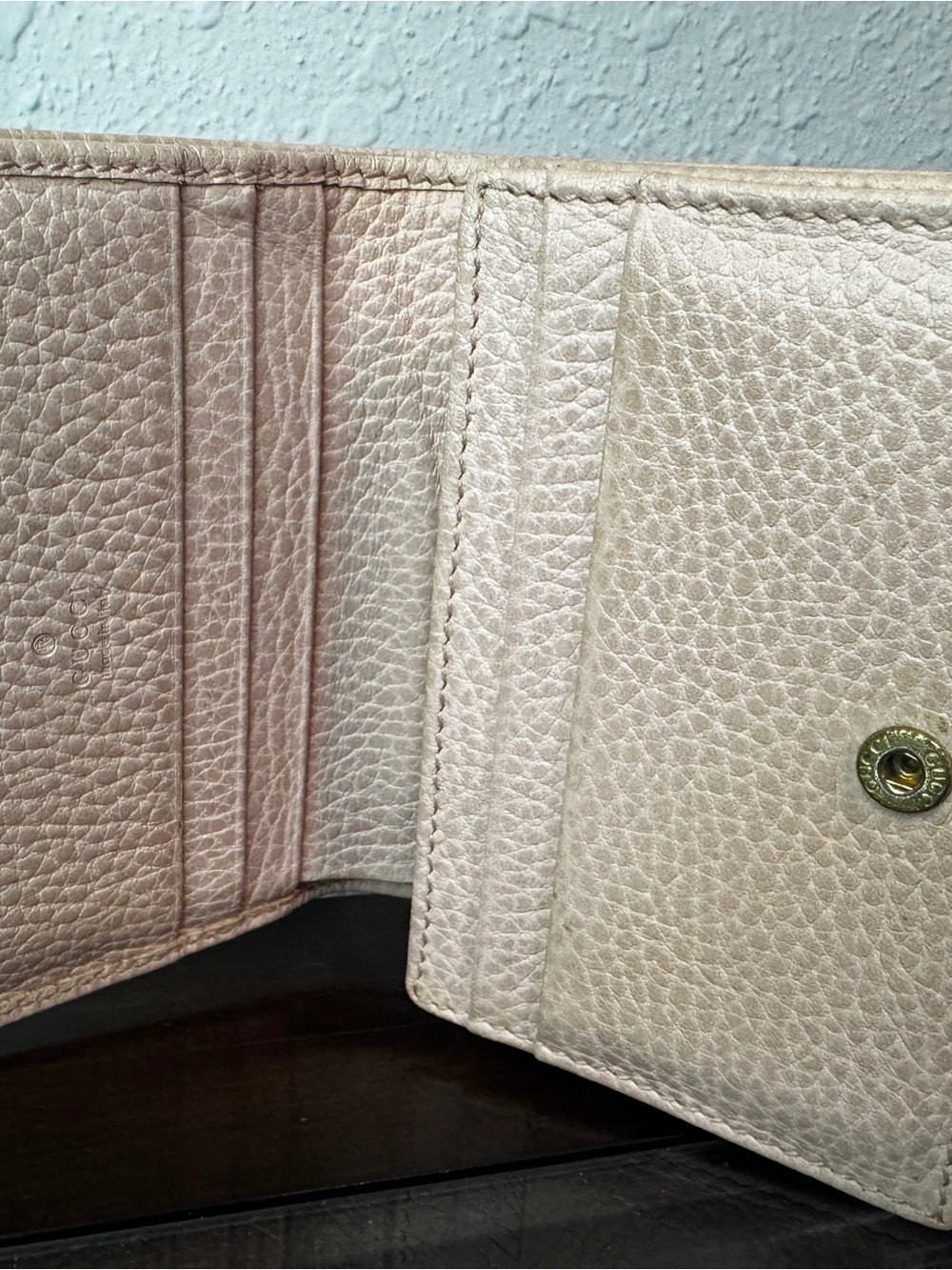 Gucci Light Pink Marmont Pebbled Leather Wallet with Gold GG - Picture 6 of 11